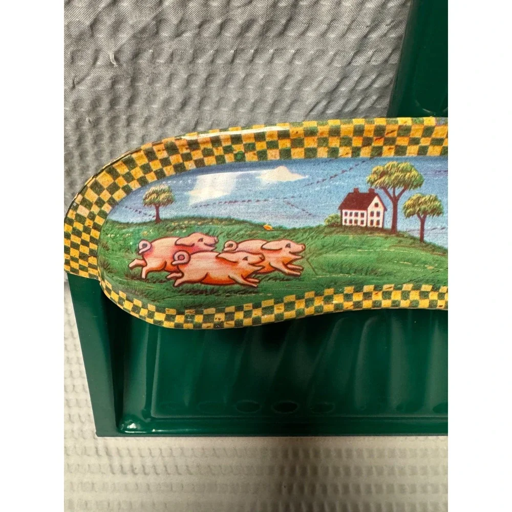 USA Vintage JV REED Green Metal Dustpan Farm Pigs Piglets Farmhouse Cottage Core